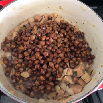 Chickpeas added to suran