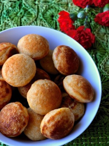 Guri appas in a white bowl