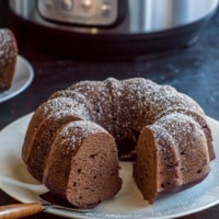Date cake cut