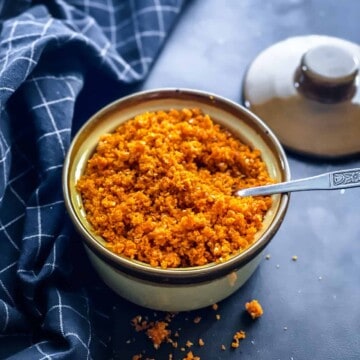 Easy Dry Garlic (Lehsun) / Vada Pav Chutney - Simple Indian Meals