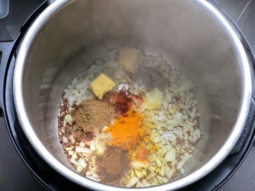 Spices added to the instant pot.