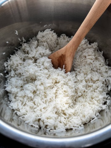 An Instant Pot filled with rice.