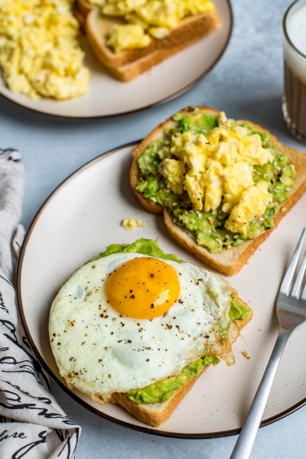 Smashed Avocado Toast With Eggs Simple Indian Meals