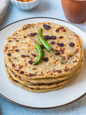 A stack of onion paratha.